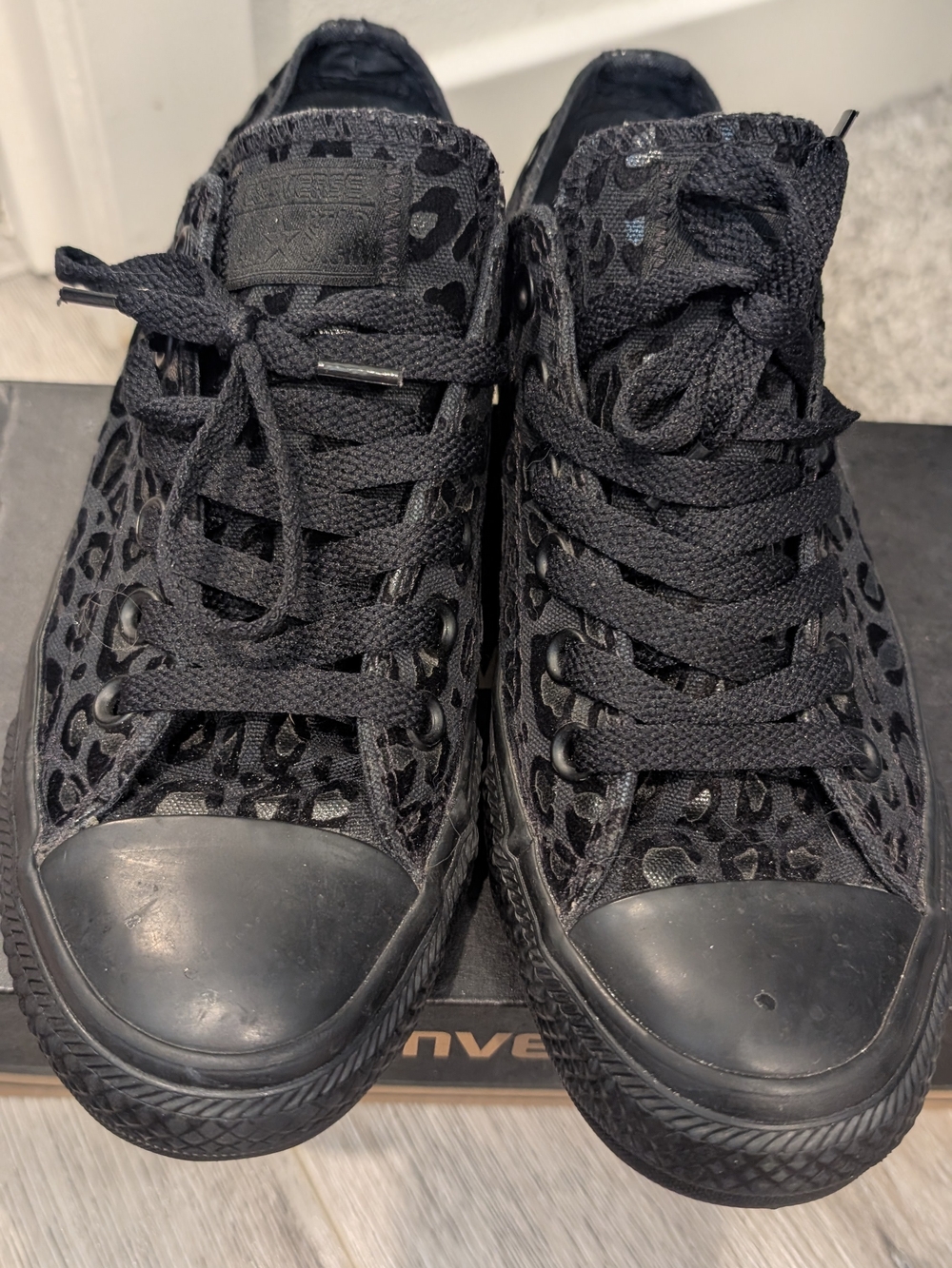 Converse Kids' Black Low-Top Lace-Up Sneakers - Picture 2 of 9